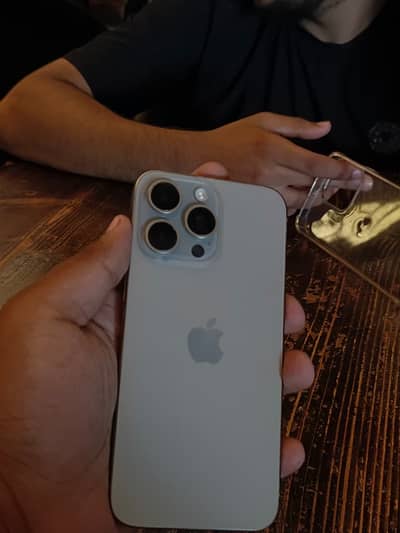 Apple iPhone 15 Pro Max