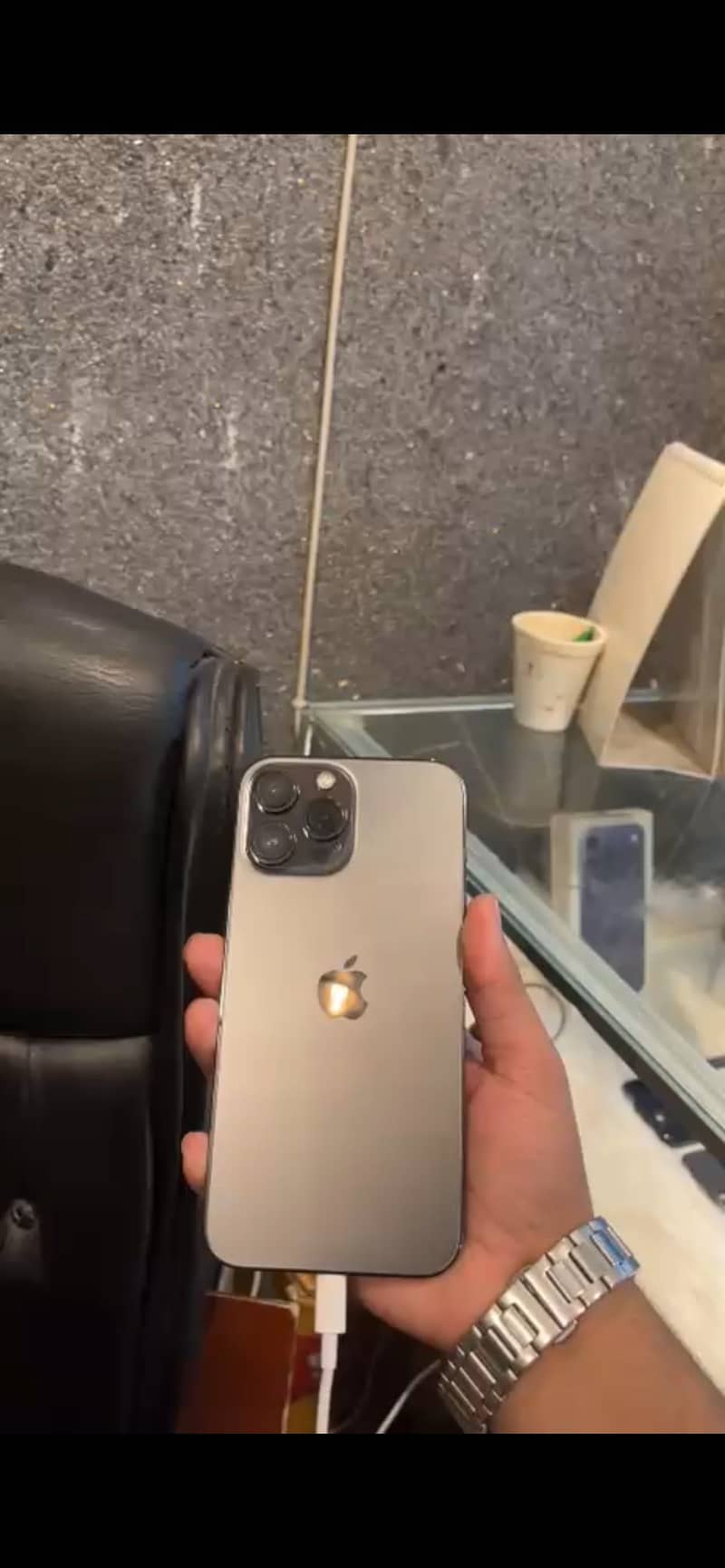 Apple iPhone 13 Pro Max 0
