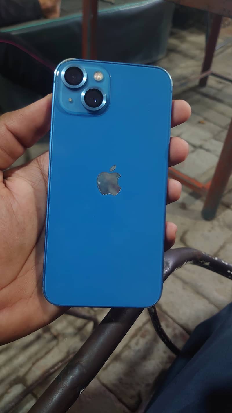 Apple iPhone 13 6