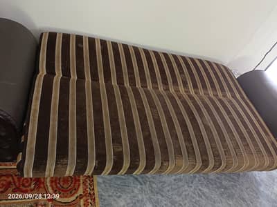 beautiful sofa combed for sale -- Good condition