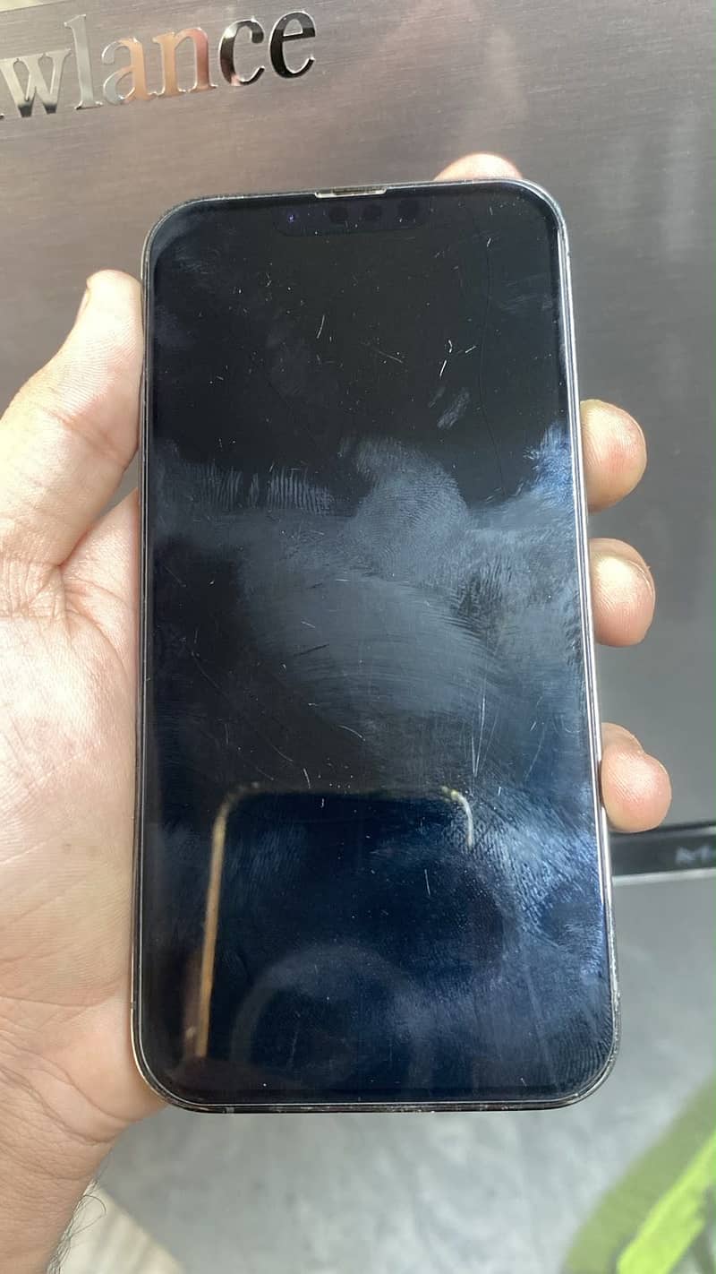 Apple iPhone 13 Pro 2