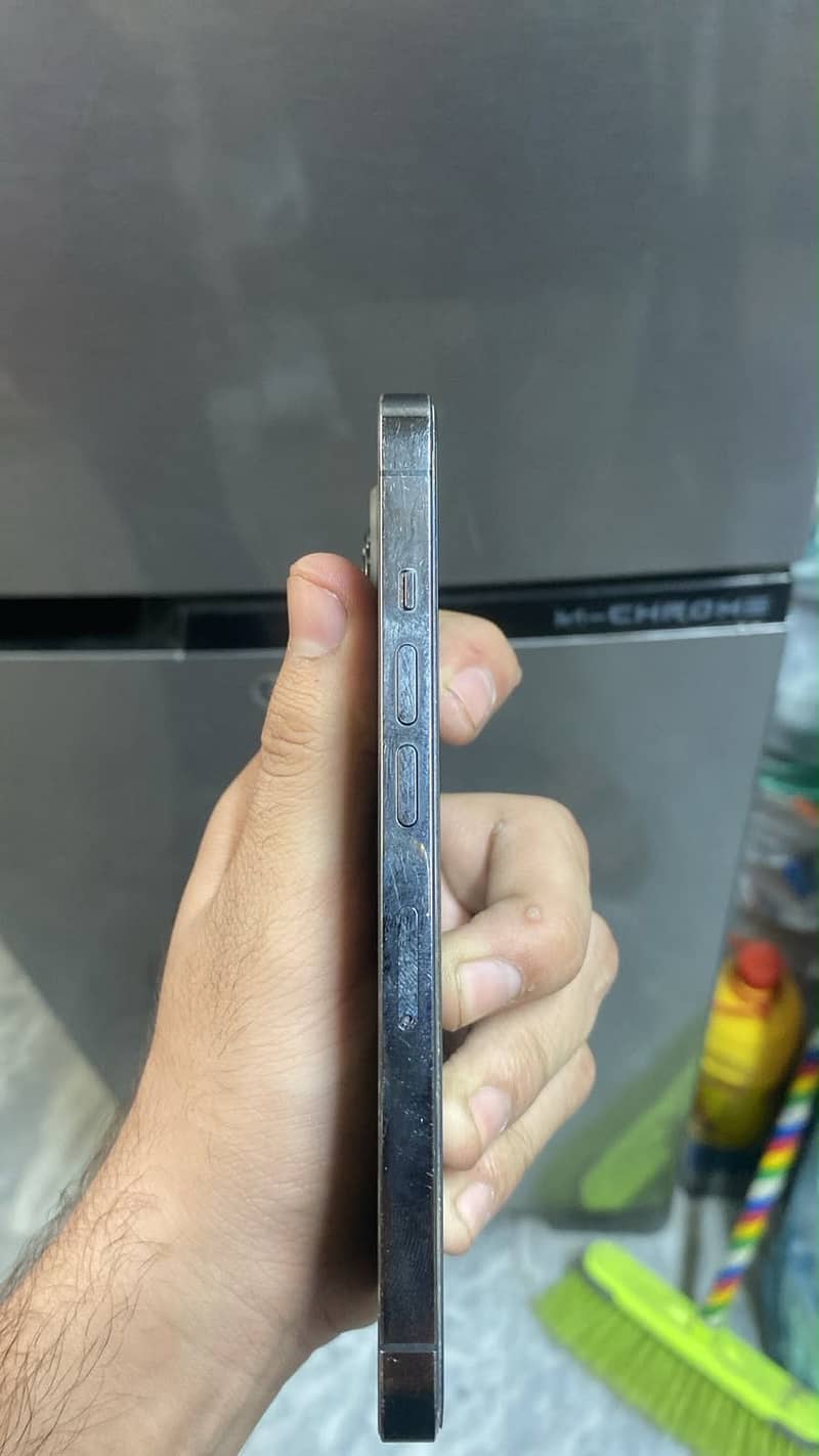 Apple iPhone 13 Pro 6