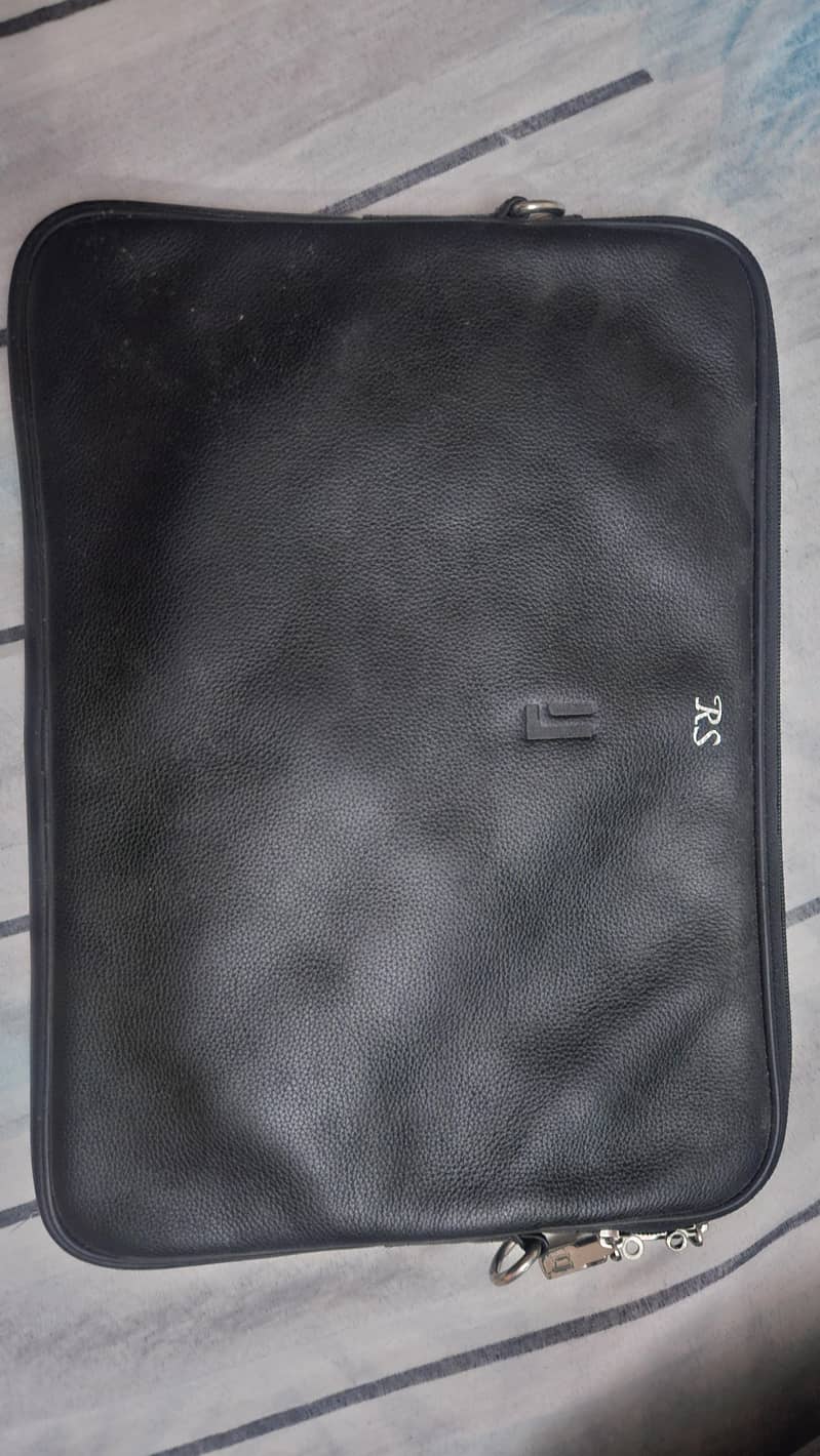 jafferjee Leather Bag 1