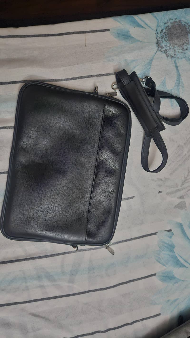 jafferjee Leather Bag 2