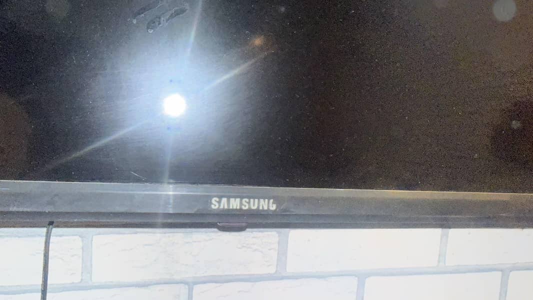LCD ANDROID 54 INCH 1