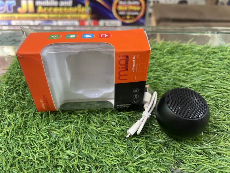 mini speaker 0