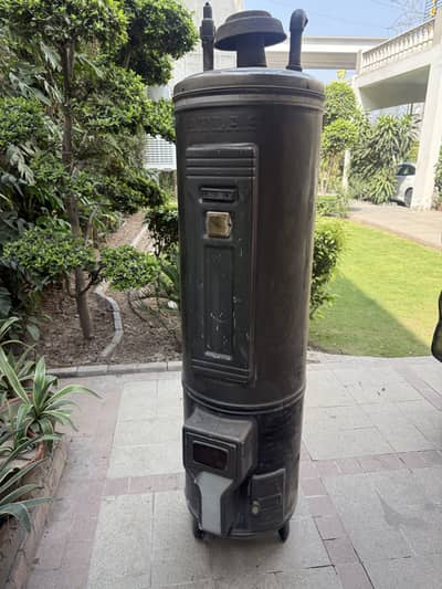 Geyser 35 Gallon for Sale