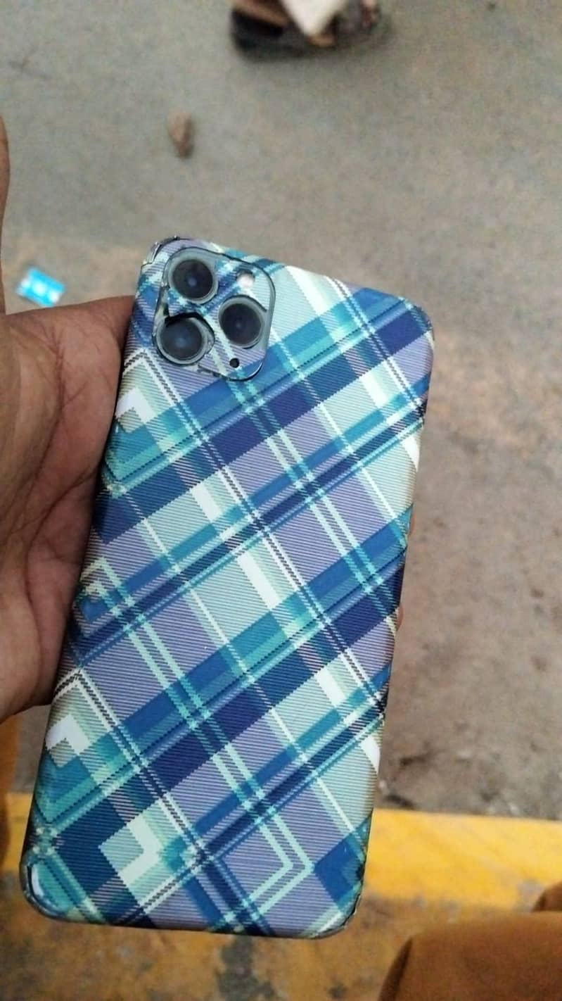 Apple iPhone 11 Pro 0