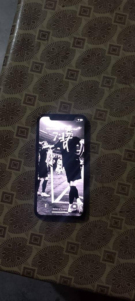 Apple iPhone X 3