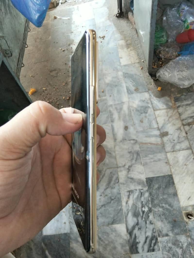 Infinix Note 40 Pro 5