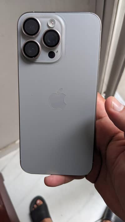 Apple iPhone 15 Pro Max factory unlocked Hk duel physical sim