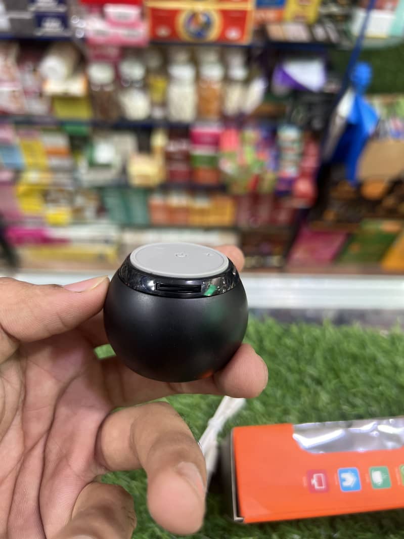 mini speaker 1