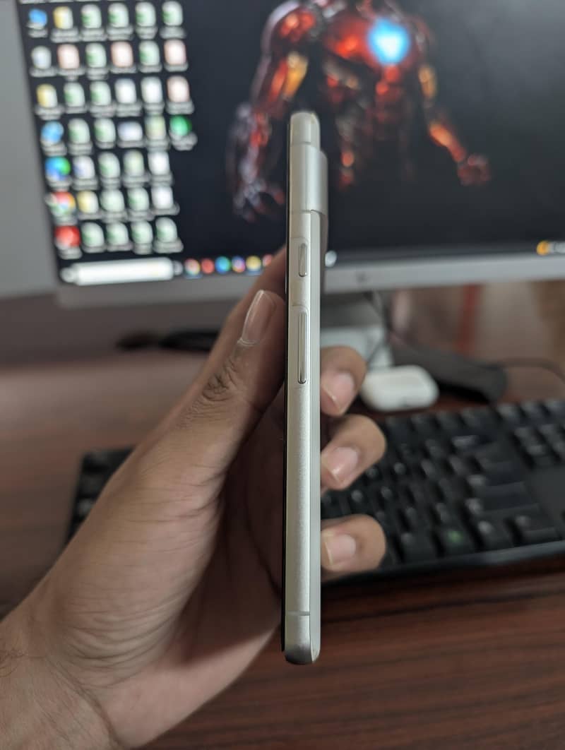 Google Pixel 7 5