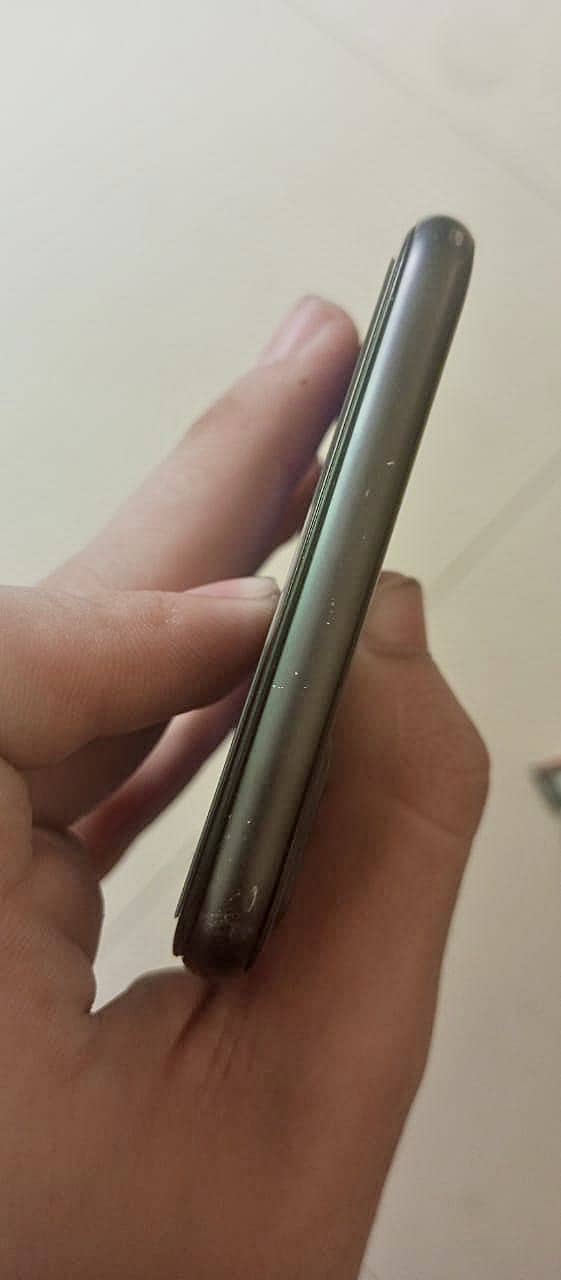 Apple iPhone 8 Plus 0