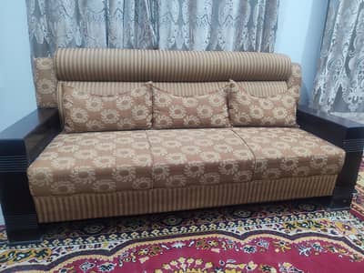 5 seater sofa in Good condition
