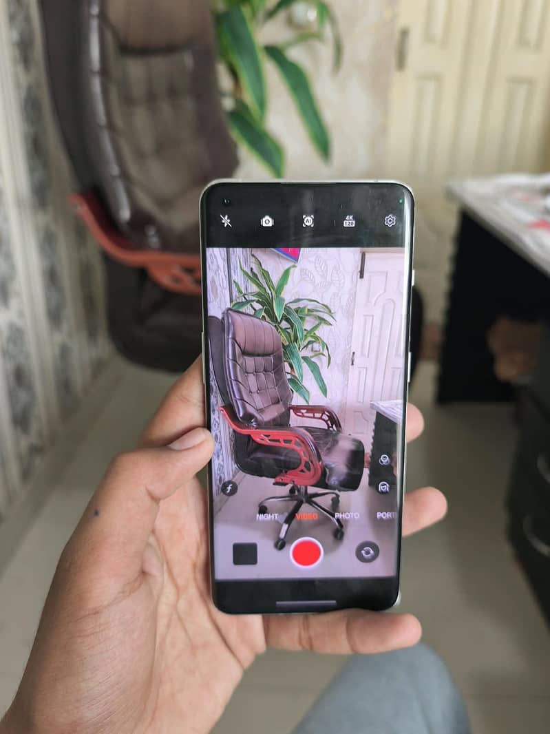 OnePlus 10 Pro 6