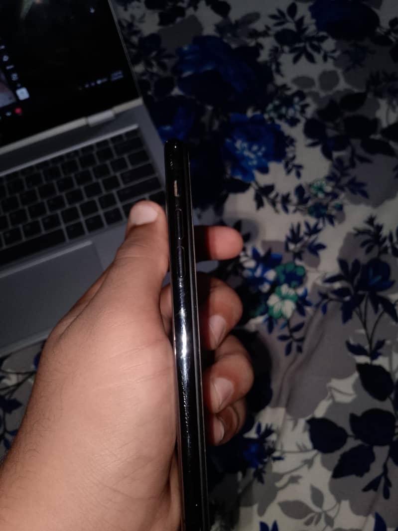 Apple iPhone X 11
