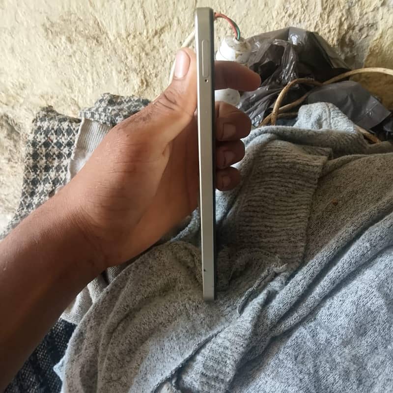Realme C75 6