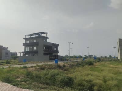 Ideal Location 10 Marla Plot for Sale in L Block, LDA City Lahore