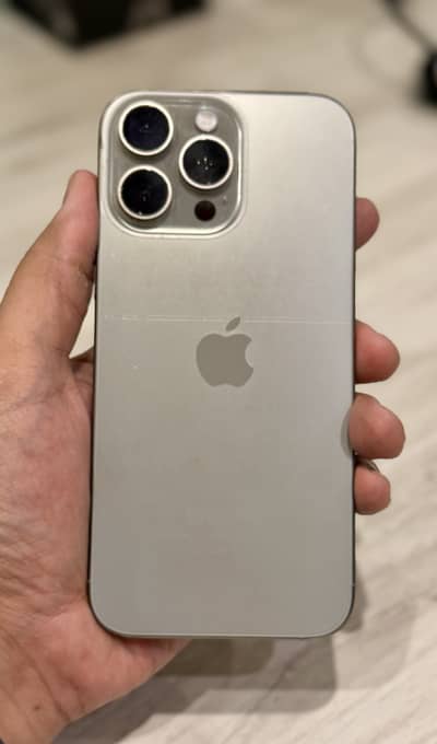 Apple iPhone 16 Pro Max 256 GB - JV (Like Brand new condition)