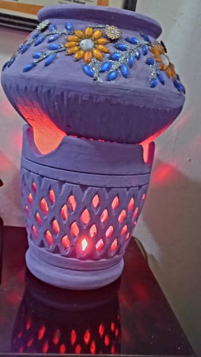 Beautiful Table Lamp Handi