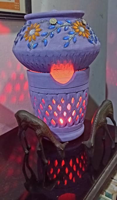 Beautiful Table Lamp Handi