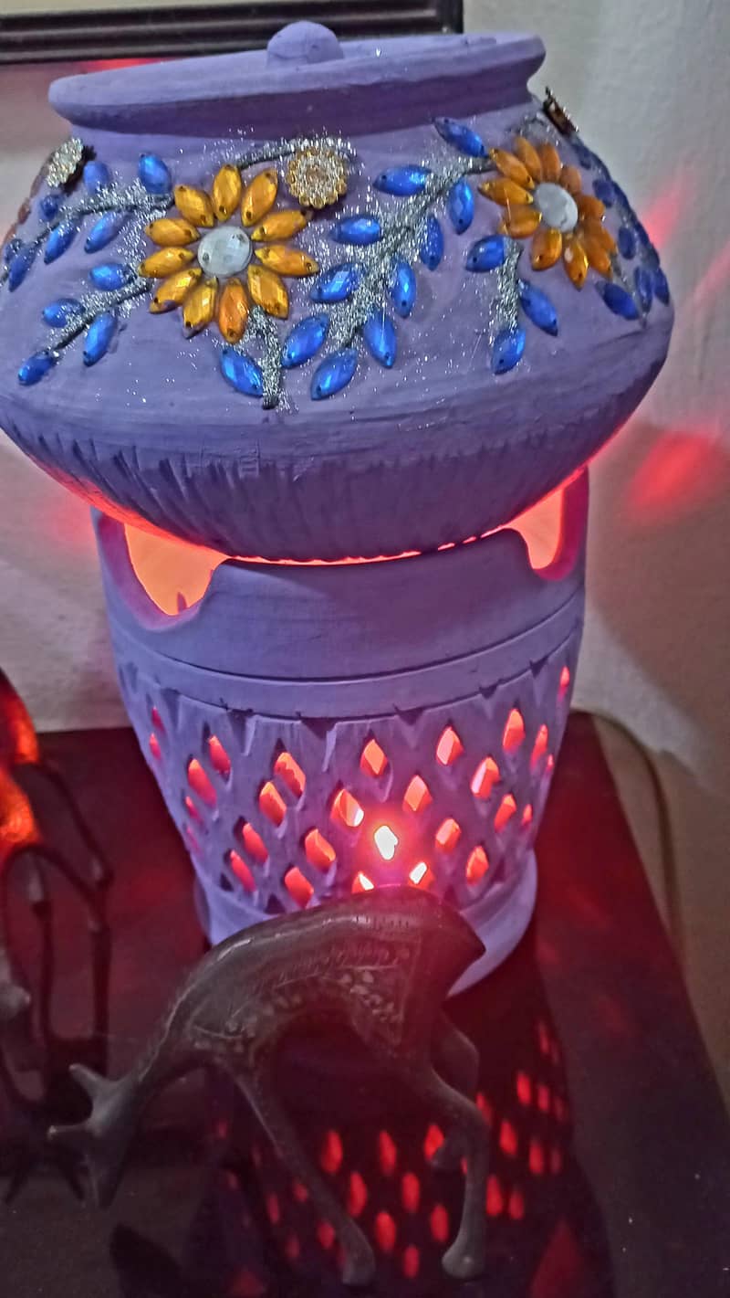 Beautiful Table Lamp Handi 5