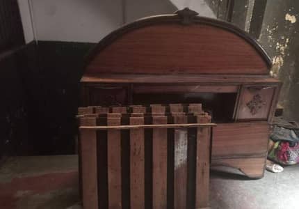 old theam bed