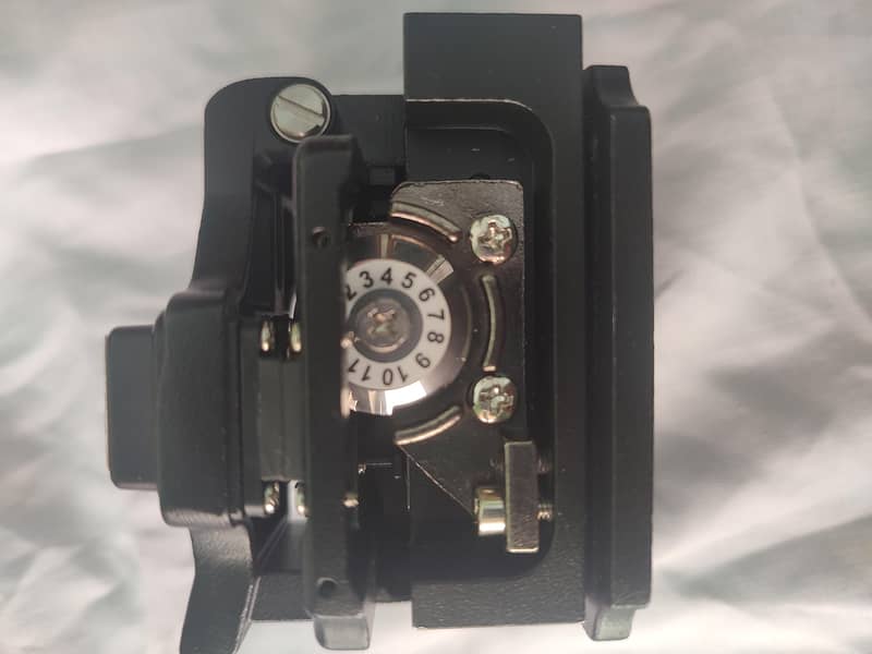 Fiber Optic Cleaver 2