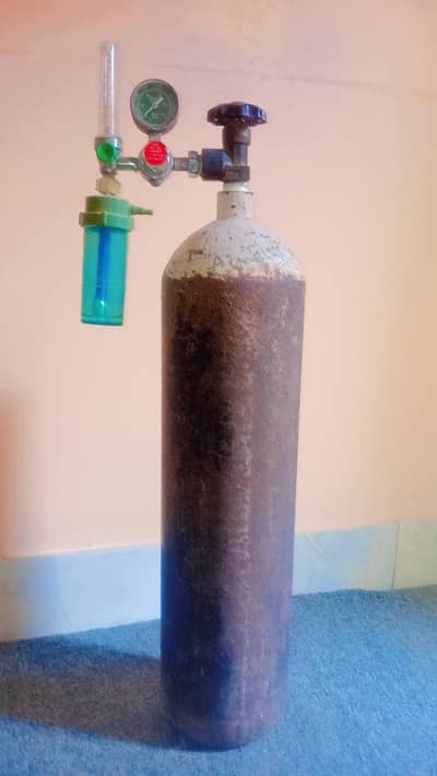 10 Liter Oxygen cylinder