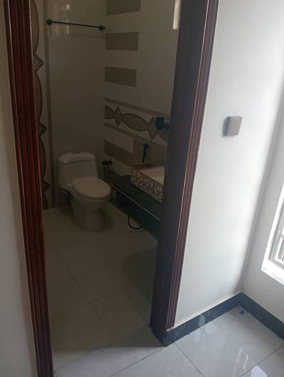 4marla 2beds tv lounge kitchen attached baths neat clean upper portion for rent in G 13 1 islamabad