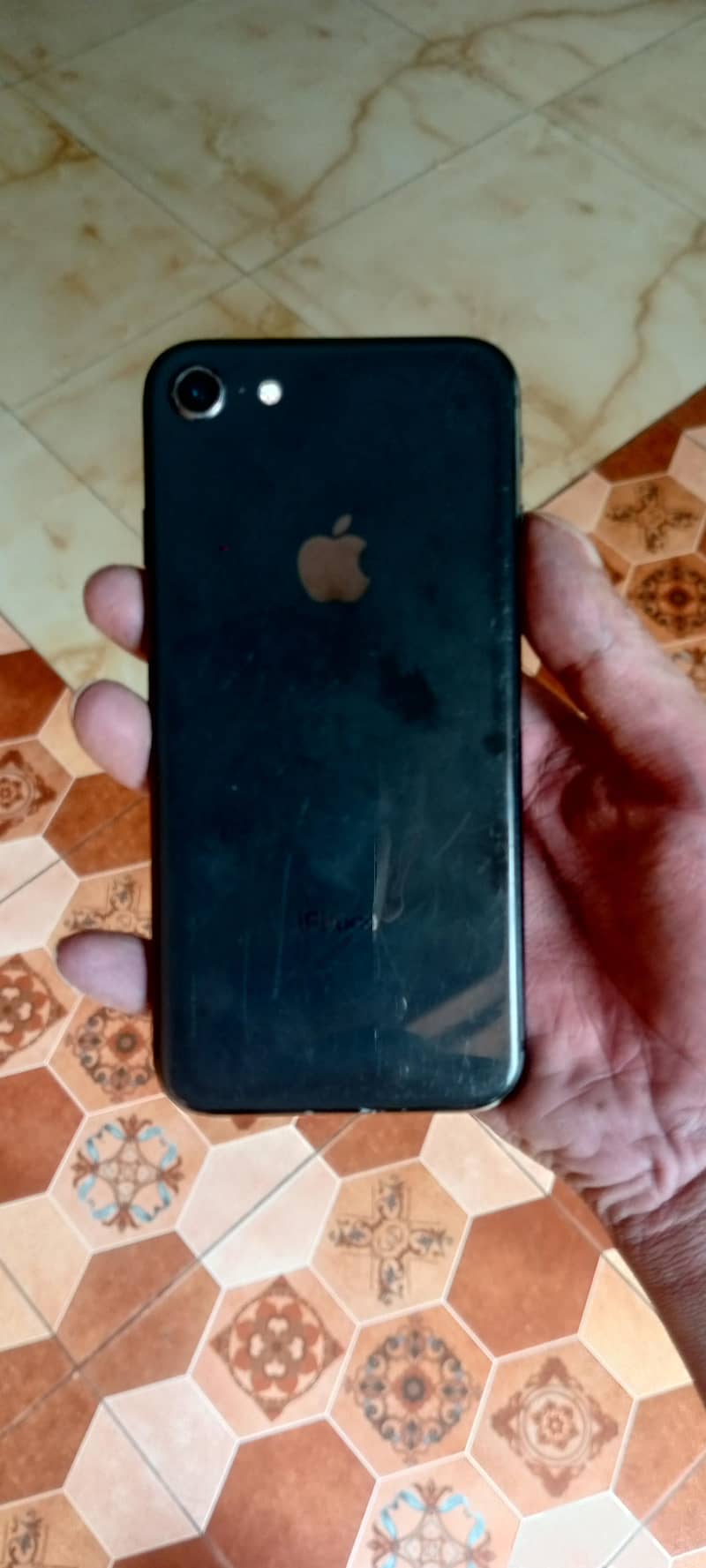 Apple iPhone 8 0