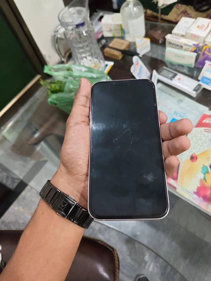 Apple iPhone 15 plus 3