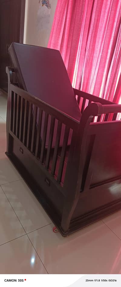 Baby wooden cot