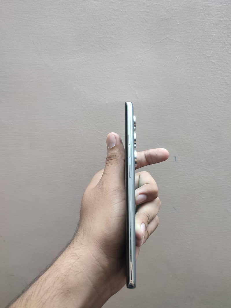 Tecno CAMON 40 Pro 4