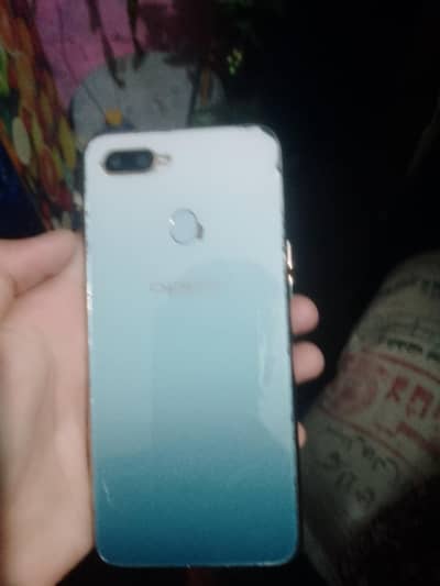 OPPO F9 Pro