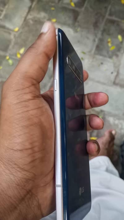LG V60 ThinQ 5G