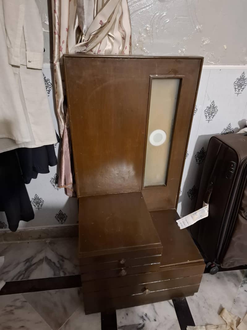 Double bed with side tables 2