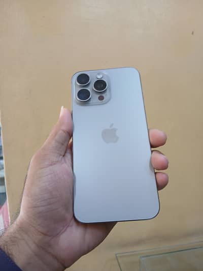 Apple iPhone 15 Pro Max with box