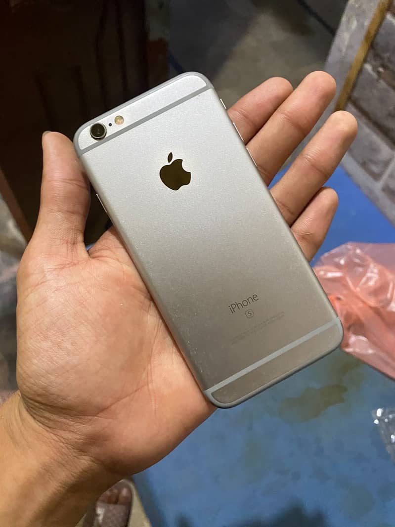 Apple iPhone 6S 0