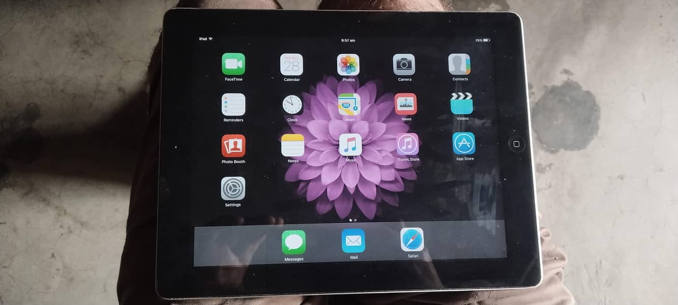 Apple iPad 0