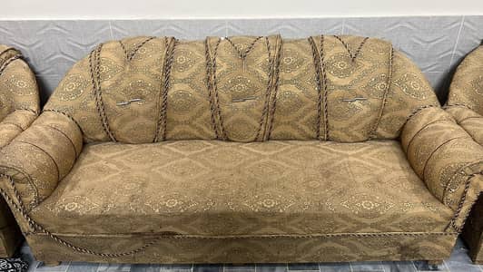 QUEEN SOFA SET