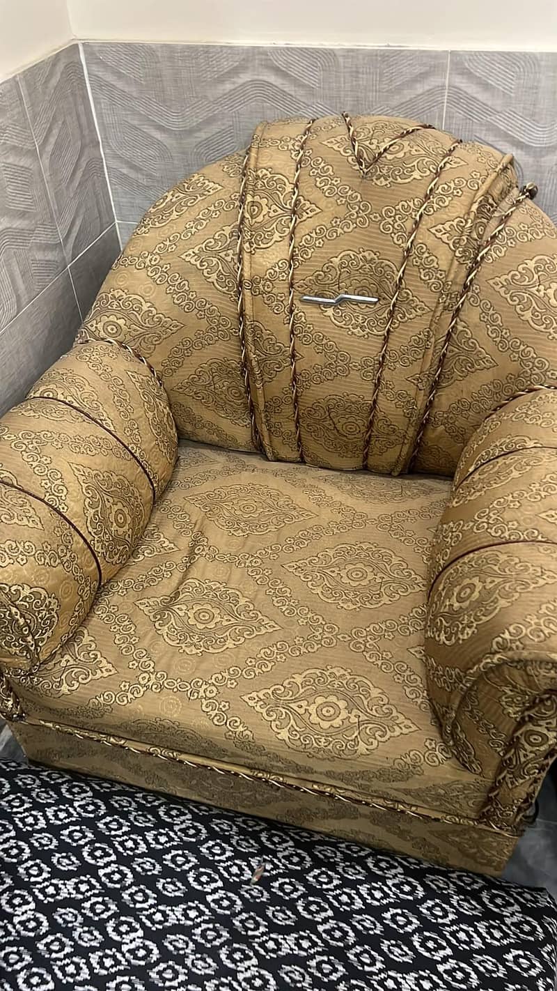 QUEEN SOFA SET 3