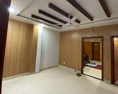 Corner 630 Square Feet Flat For sale In G-15 Markaz Islamabad In Only Rs. 6000000
