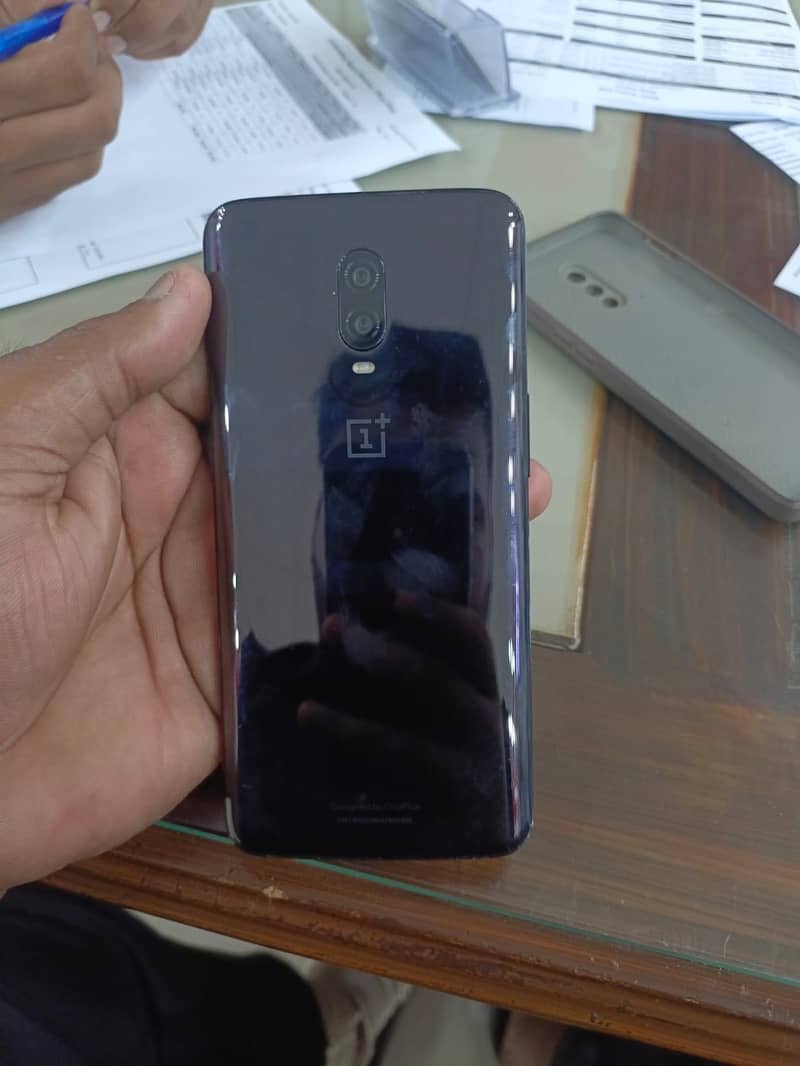 One Plus 6T 1