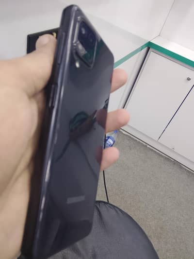 Samsung Mobile M22