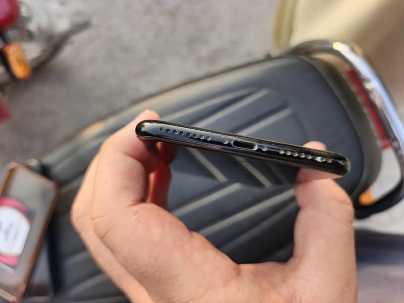 Apple iPhone 7 Plus 2