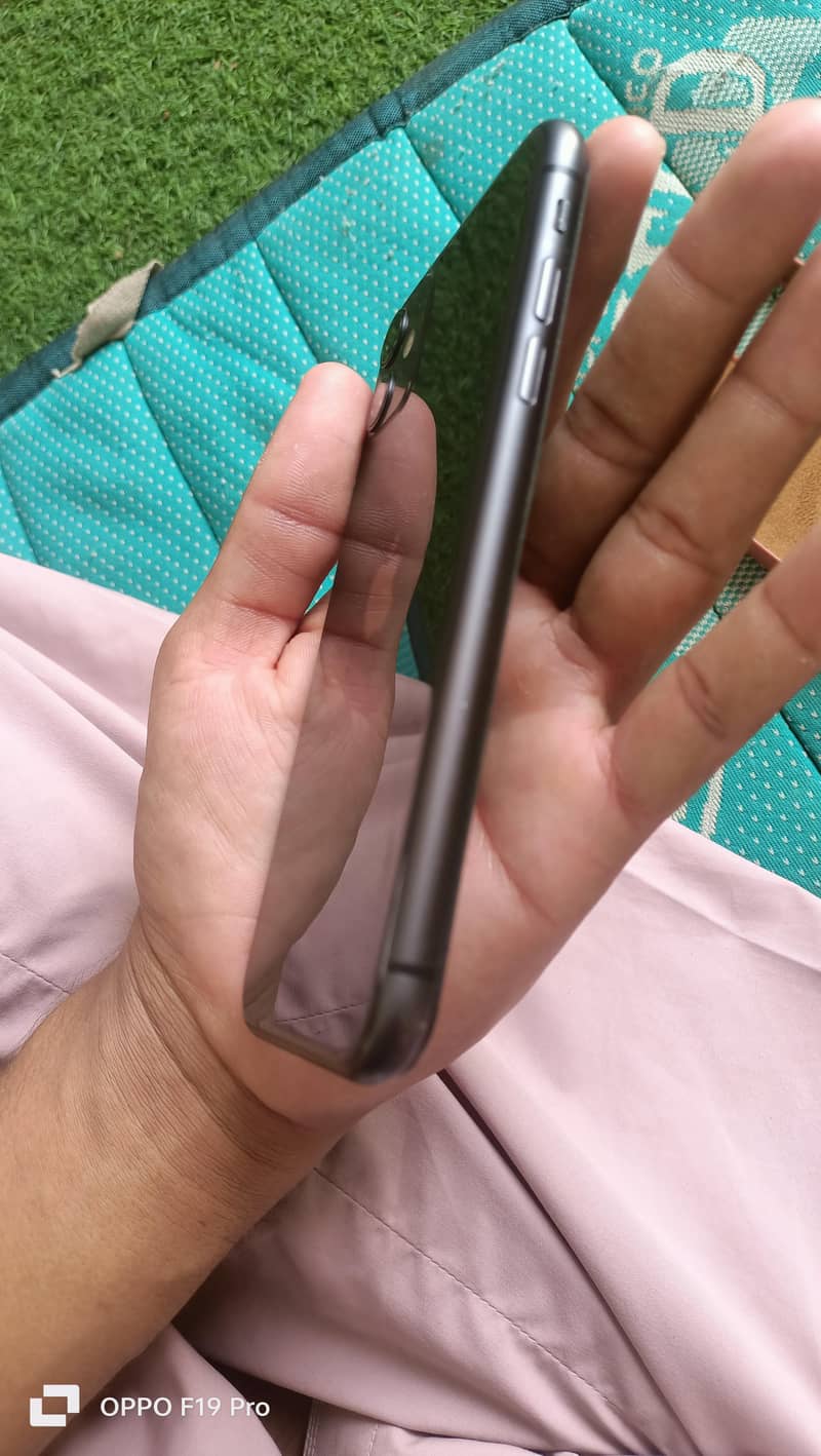iPhone 11 1