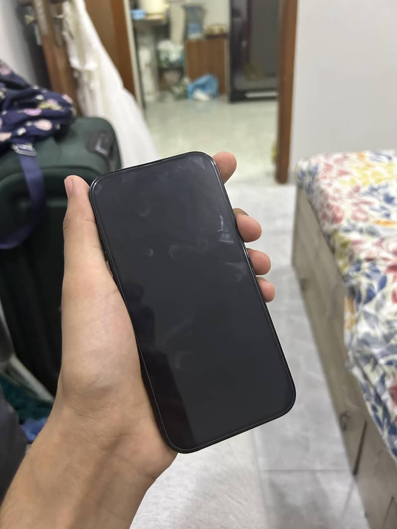 Apple iPhone 14 Pro 2