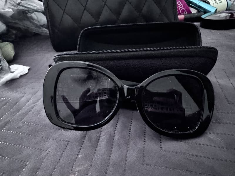Sunglasses 0